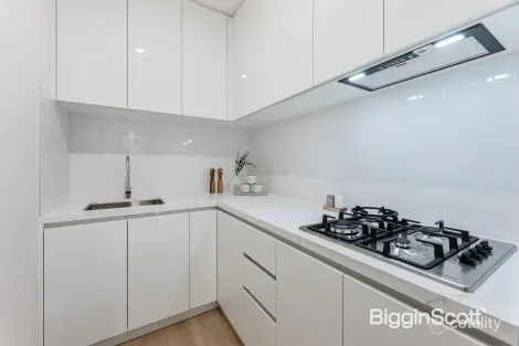 Property photo of 35 Wetherby Road Doncaster VIC 3108