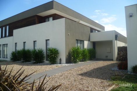 98 SIGNATURE BVD, POINT COOK, VIC 3030