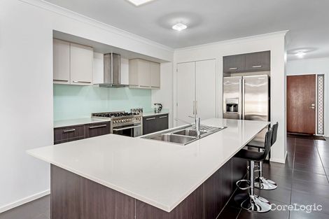Property photo of 71 Axminster Drive Craigieburn VIC 3064