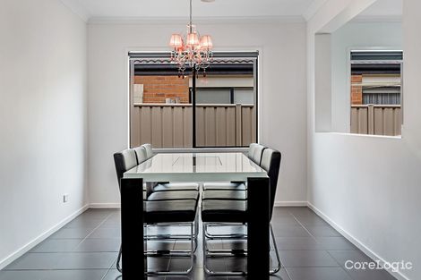 Property photo of 71 Axminster Drive Craigieburn VIC 3064