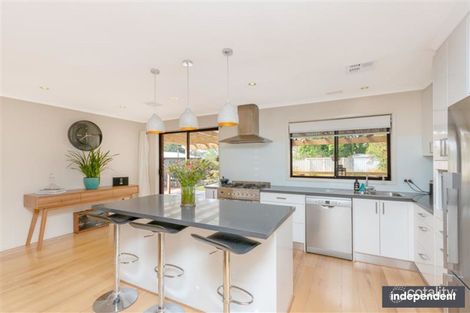 Property photo of 33 Henry Melville Crescent Gilmore ACT 2905
