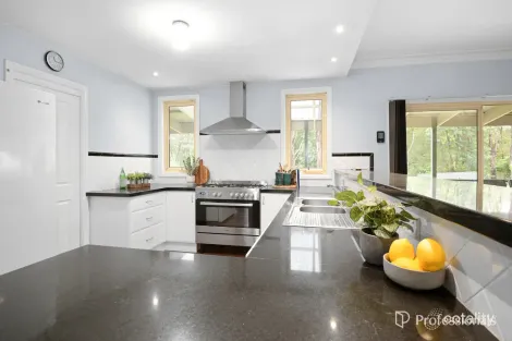 Property photo of 35 Bundaleer Road Wesburn VIC 3799