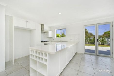 Property photo of 34 Saleng Crescent Warana QLD 4575