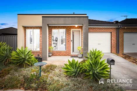 Property photo of 66 Hatchlands Drive Deer Park VIC 3023