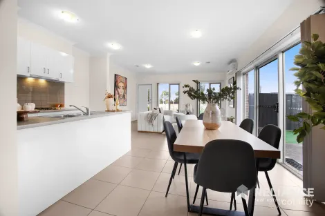 Property photo of 66 Hatchlands Drive Deer Park VIC 3023