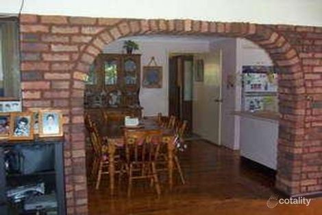 Property photo of 4 Daphne Close Wyoming NSW 2250