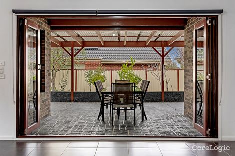 Property photo of 71 Axminster Drive Craigieburn VIC 3064