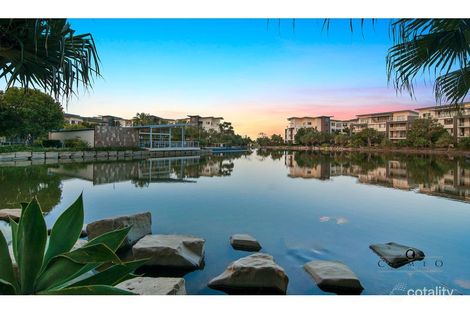 Property photo of 416/3 Pendraat Parade Hope Island QLD 4212