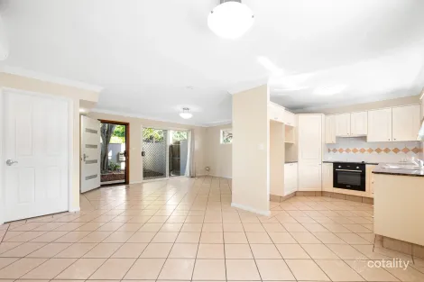 2/19 Athlone St, Woolloongabba, QLD 4102