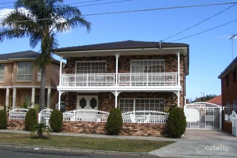 34 Robinson St, Eastlakes, NSW 2018