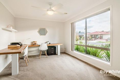 Property photo of 4 Starlight Rise Cranbourne East VIC 3977
