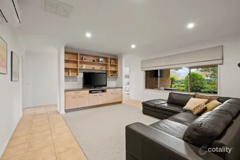Property photo of 11 Cambridge Drive Mansfield VIC 3722