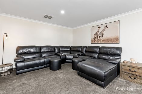 Property photo of 5 Chipp Place Lloyd NSW 2650