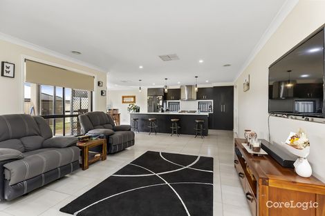 Property photo of 5 Chipp Place Lloyd NSW 2650