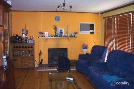 Property photo of 5 Shirley Crescent Woori Yallock VIC 3139