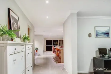 Property photo of 11 Holly Drive Point Cook VIC 3030