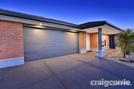 Property photo of 14 Cockatoo Road Pakenham VIC 3810