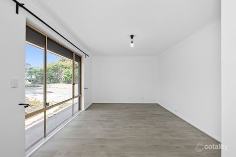 Property photo of 2 Darkins Retreat Parmelia WA 6167