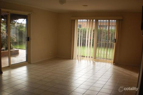 Property photo of 17 Tulloch Way Roxburgh Park VIC 3064