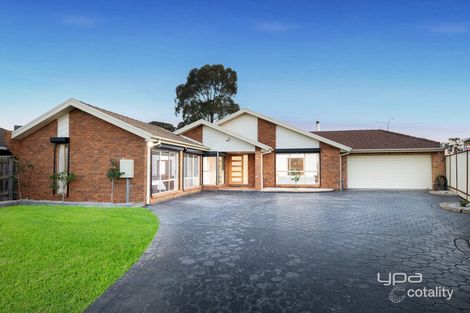 11 Eagle Tce, Taylors Lakes, VIC 3038