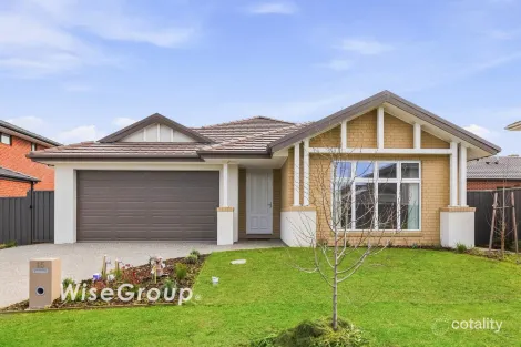 15 MUSICAL AVE, CLYDE NORTH, VIC 3978