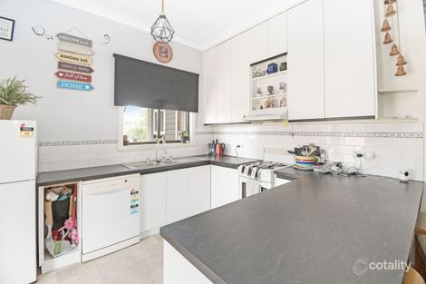 Property photo of 74 Snowball Drive Quantong VIC 3401