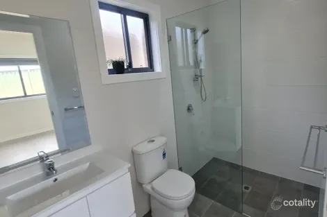 Property photo of 42A The Crescent Toongabbie NSW 2146
