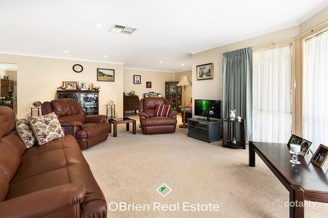 Property photo of 5 Luke Court Frankston South VIC 3199