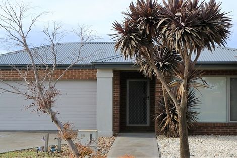 16 Brumby St, Manor Lakes, VIC 3024