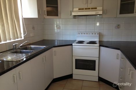 2/32 Hoxton Park Rd, Liverpool, NSW 2170