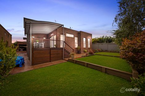 Property photo of 8 Whiteley Parade Taylors Lakes VIC 3038