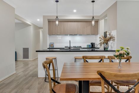 Property photo of 13 Catisfield Circuit Donnybrook VIC 3064