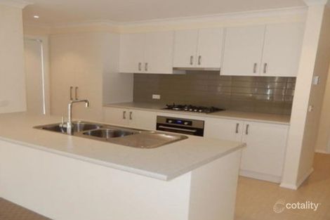 2/1 Ian Cres, Mitcham, VIC 3132