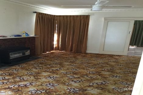 Property photo of 3 Maughan Road Koo Wee Rup VIC 3981
