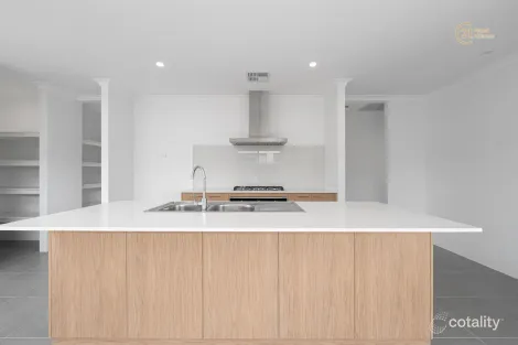 222 Mayfield Dr, Brabham, WA 6055