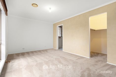 Property photo of 20 Comte Close Cranbourne West VIC 3977