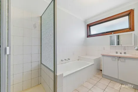 Property photo of 2/27B Dunblane Road Noble Park VIC 3174