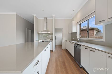 Property photo of 36 Currington Crescent Darley VIC 3340