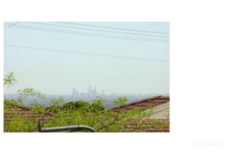 4 Jade St, Mount Richon, WA 6112