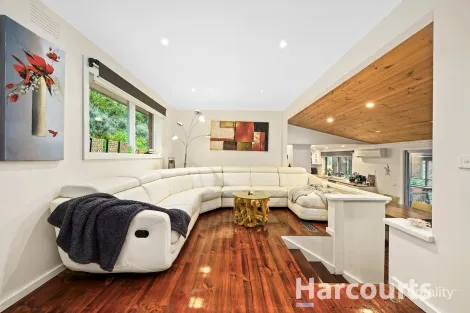 Property photo of 10 Grandview Crescent Upper Ferntree Gully VIC 3156