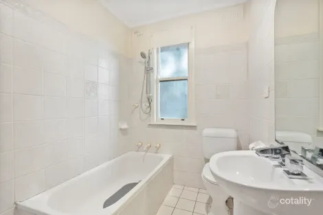 Property photo of 1 Frost Parade Balgownie NSW 2519