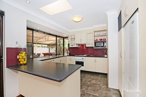 Property photo of 4 Troon Grove Halls Head WA 6210