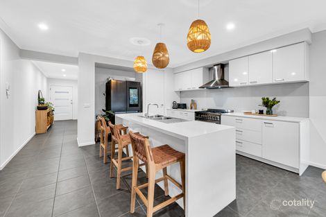 Property photo of 18 Ambassador Circuit Cranbourne South VIC 3977