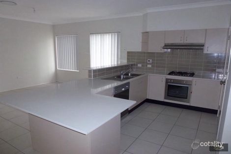 Property photo of 18 Ridgemont Avenue Cameron Park NSW 2285