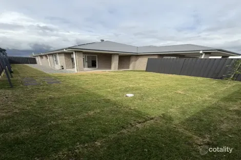 26 Merion Cct, Heddon Greta, NSW 2321