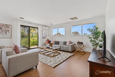 Property photo of 4 Porena Court Ferntree Gully VIC 3156