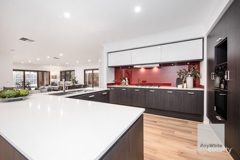 Property photo of 4 Roma Court Taylors Hill VIC 3037
