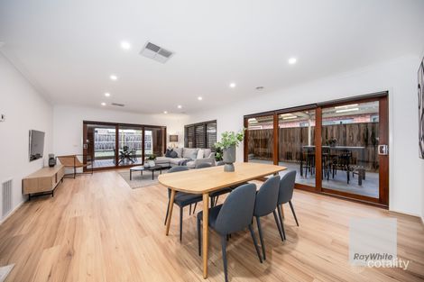 Property photo of 4 Roma Court Taylors Hill VIC 3037