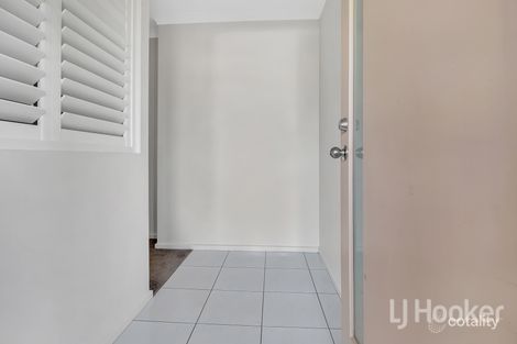 Property photo of 2/13 Stable Drive Truganina VIC 3029