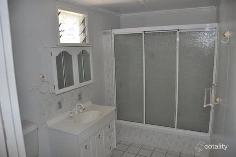 Property photo of 61 Racecourse Road Richmond Hill QLD 4820